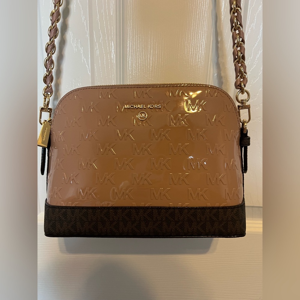 Michael Kors Signature Jet Set Charm Large Dome Crossbody